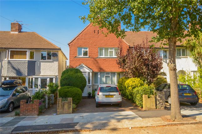 Lisbon Avenue, Twickenham, TW2 3 bed house for sale