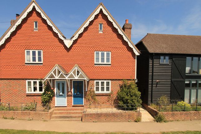 Cottenden Road, Stonegate, TN5 3 bed semi