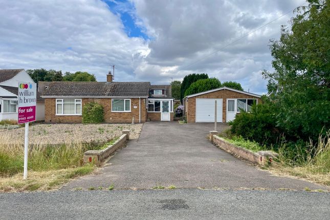 2 bed detached bungalow