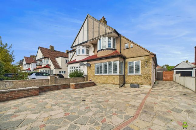Glynde Road, Bexleyheath, Kent, DA7 3 bed semi