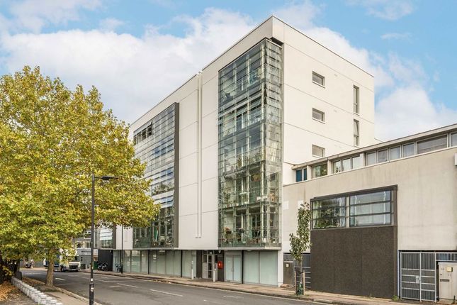 Consort Road, London SE15 1 bed flat for sale
