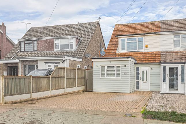 Windermere Avenue, Hullbridge, Essex... 3 bed semi