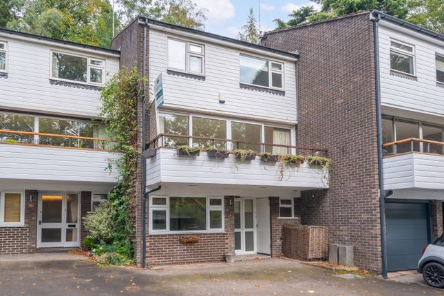 3 bedroom town house for sale
