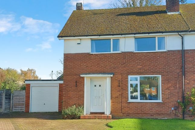 Willow Drive, Wilmslow SK9 3 bed semi