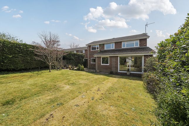 Glebelands, Pulborough, RH20 4 bed detached house for sale