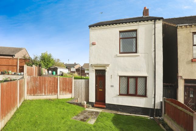 2 bedroom detached house for sale