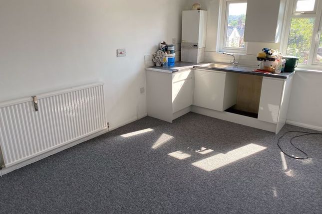 Heath Close, Newport 1 bed apartment for sale