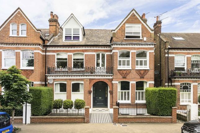Elmbourne Road, London SW17 2 bed flat for sale