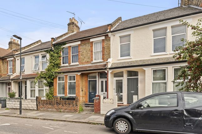 St. John's Road, London, N15 2 bed flat for sale