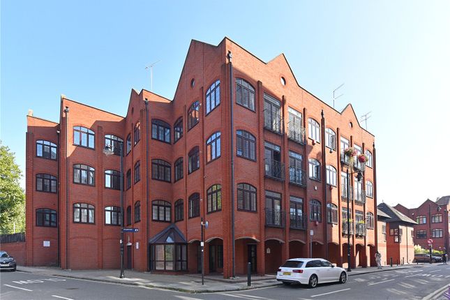 St. Georges Square, Limehouse... 1 bed duplex for sale
