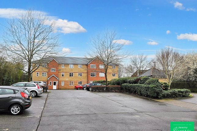 Simms Gardens, East Finchley, N2 2 bed apartment for sale