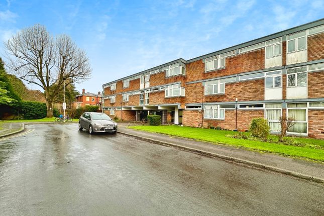 Newbridge Crescent, Wolverhampton WV6 2 bed apartment for sale