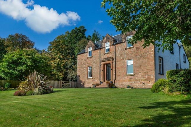 4 bedroom detached villa for sale