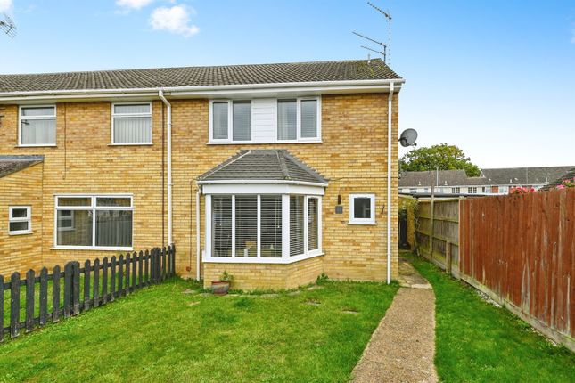 3 bed end terrace house