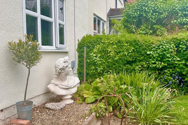 2 bedroom house for sale