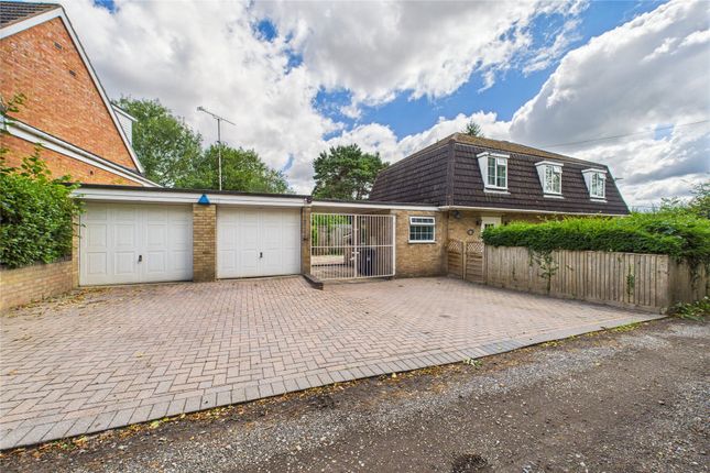 Barkham Road, Wokingham, Berkshire, RG41 4 bed detached house for sale