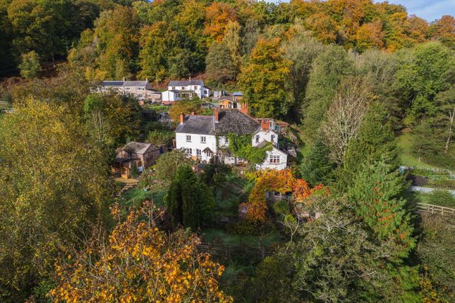 Hyde Park Corner, Cinderford GL14 2 bed cottage for sale