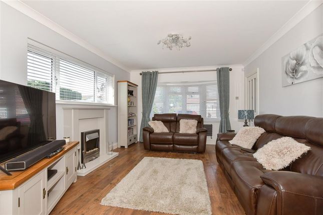 Conifer Avenue, Hartley, Longfield, Kent 4 bed detached house for sale