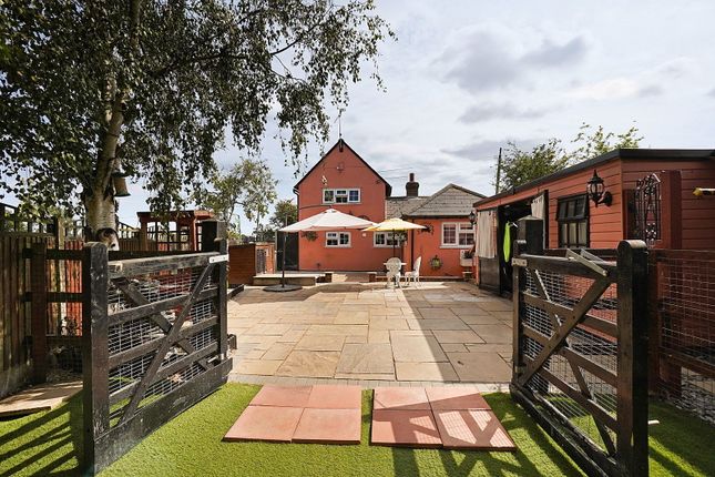 Sittingbourne ME9 2 bed detached house for sale