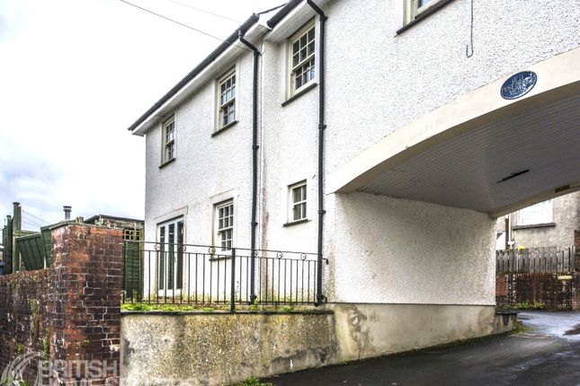 2 bedroom detached house for sale