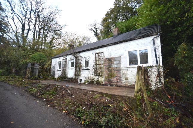 Llandysul, Ceredigion SA44 2 bed cottage for sale
