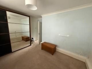 East Street, Tonbridge TN9 1 bed flat for sale