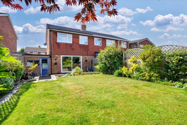 Pembroke Road, Coxheath, ME17 3 bed semi