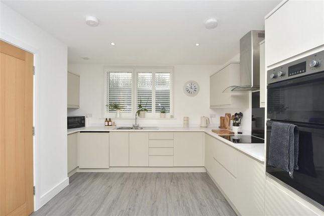 4 bed detached house