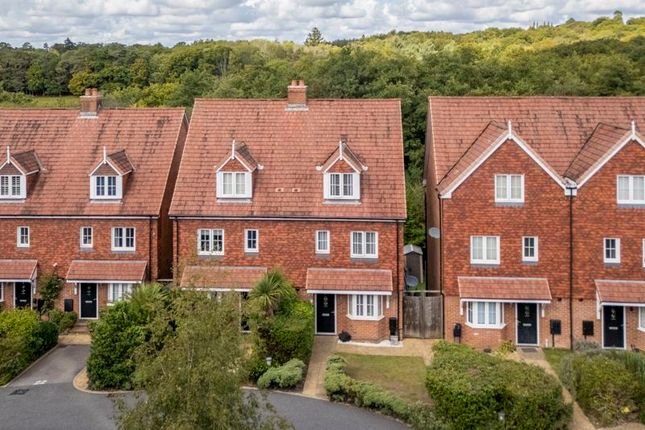 4 bedroom semi-detached house for sale