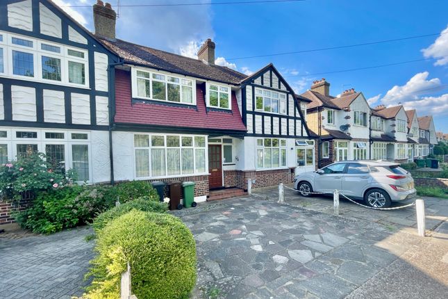 Green Lanes,  Ewell, KT19 3 bed terraced house for sale