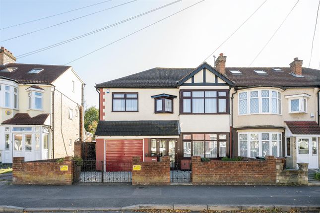 4 bedroom end of terrace house for sale