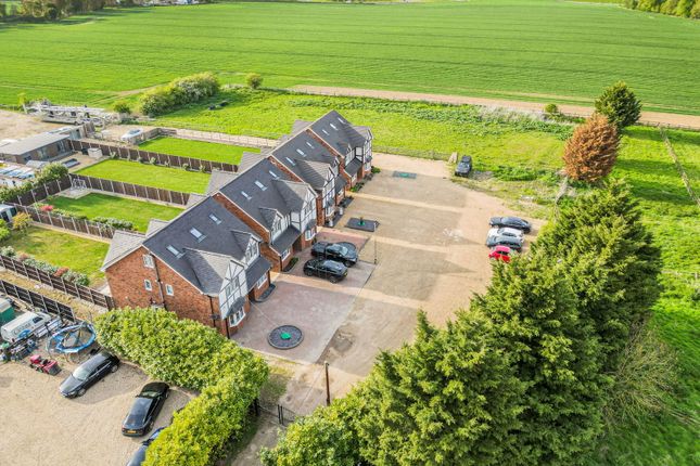 Moor Hall Road, Harlow CM17 5 bed detached house for sale