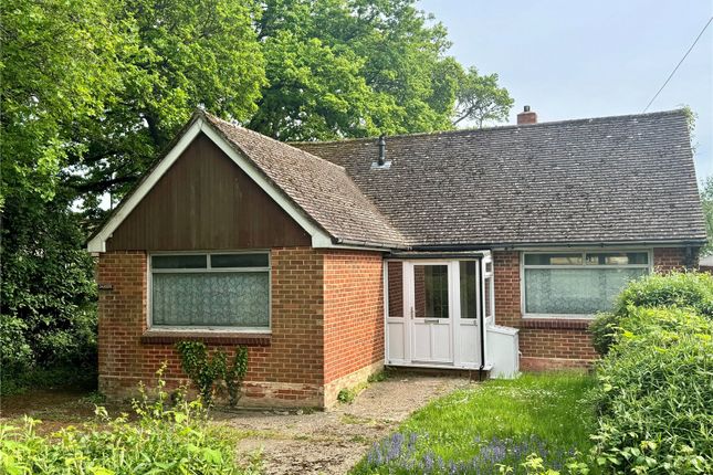 Ashley Road, New Milton, Hampshire, BH25 2 bed bungalow for sale