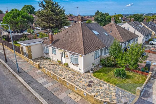 Caernarvon Drive, Ilford IG5 2 bed semi