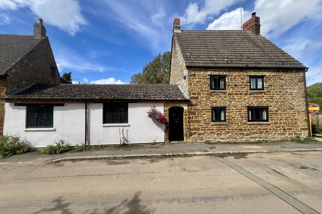 Chapel Lane, Maidford, NN12 8HU 3 bed cottage for sale