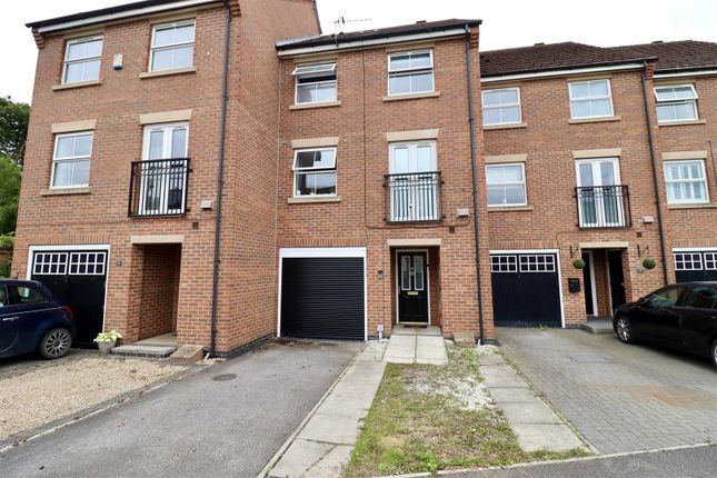 Dawson Road, Market Weighton, York 4 bed terraced house for sale