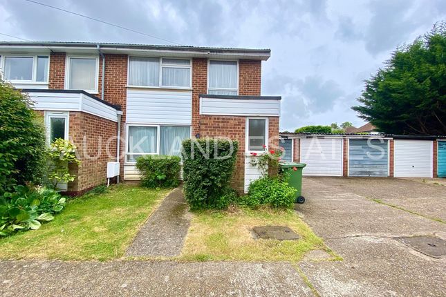 Bearwood Close, Potters Bar EN6 3 bed end of terrace house for sale