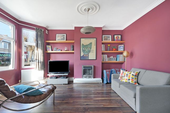 Stirling Road, Wood Green N22 2 bed terraced house for sale