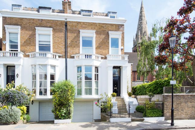 5 bedroom semi-detached house for sale