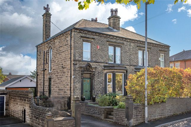 Deighton Lane, Batley, West Yorkshire 4 bed semi