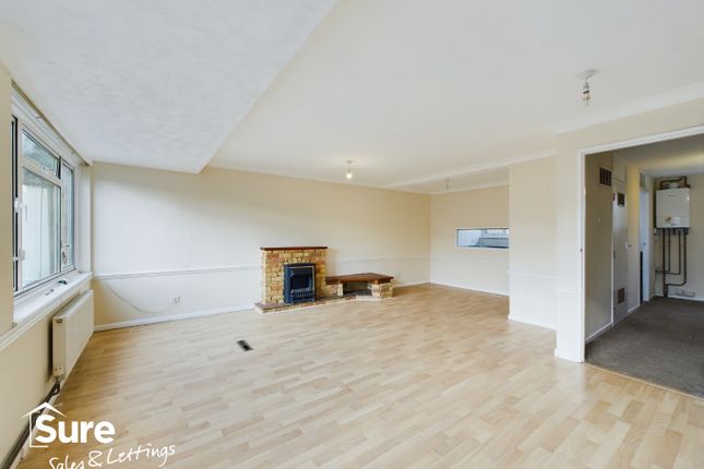 4 bed terraced house