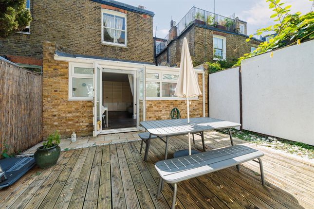 Addison Gardens, London W14 4 bed flat for sale