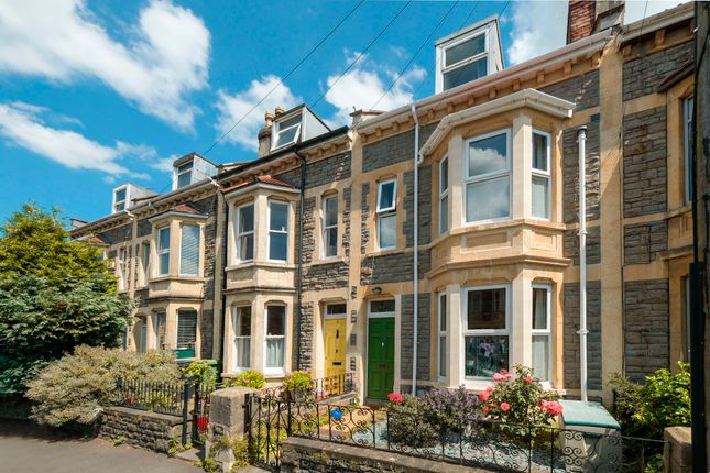 4 bedroom terraced house for sale