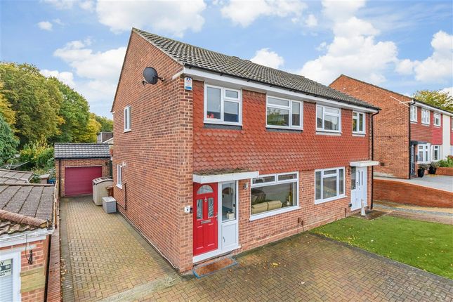 Medlar Grove, Hempstead, Gillingham... 3 bed semi