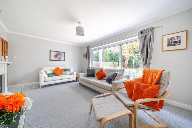 Woking,  Surrey,  GU23 6 bed semi