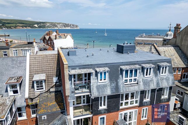 Station Road, Swanage 2 bed apartment for sale
