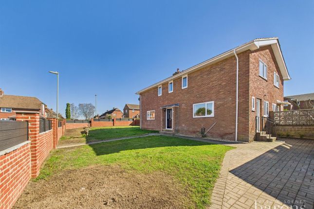 Crawts Road, Basingstoke RG25 3 bed semi
