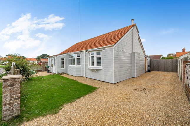 Sea Front Estate, Hayling Island PO11 3 bed detached bungalow for sale