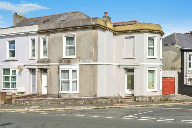 5 bedroom end of terrace house for sale