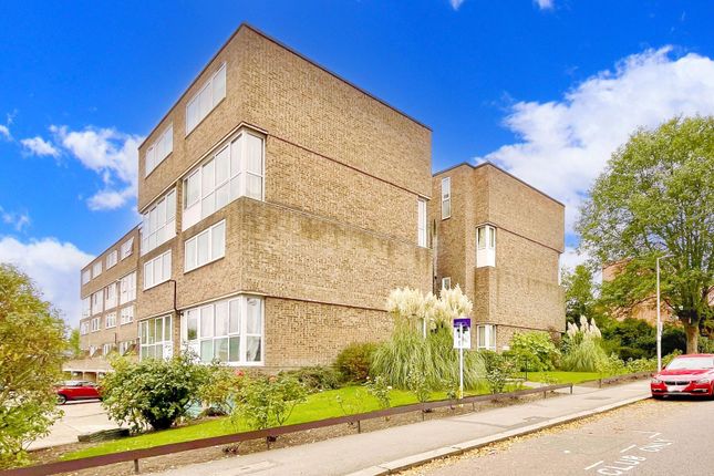 Churchfields, London, E18 2 bed apartment for sale
